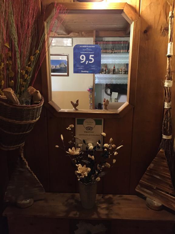 Hotel Meublé Gorret Breuil-Cervinia Extérieur photo