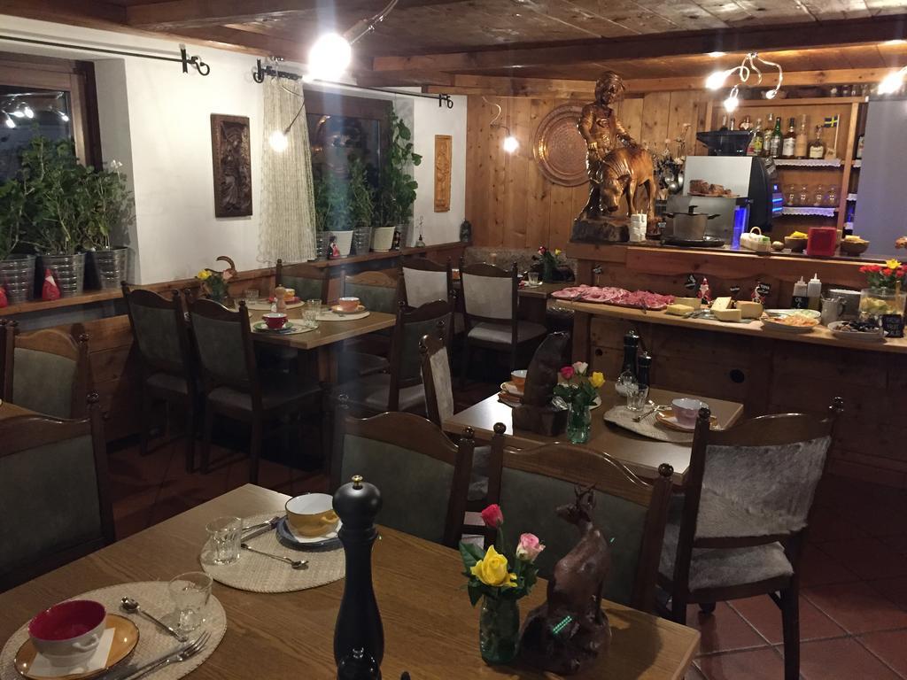 Hotel Meublé Gorret Breuil-Cervinia Extérieur photo